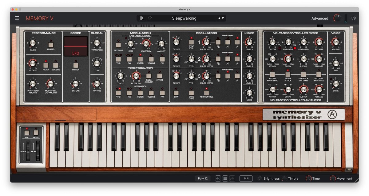Memory Vの画面。上にPerformance、Scope、Global、Modulation、Oscillators、Mixer、Voltage Controlled Filter、Voiceの操作部があり、下に鍵盤が並ぶ