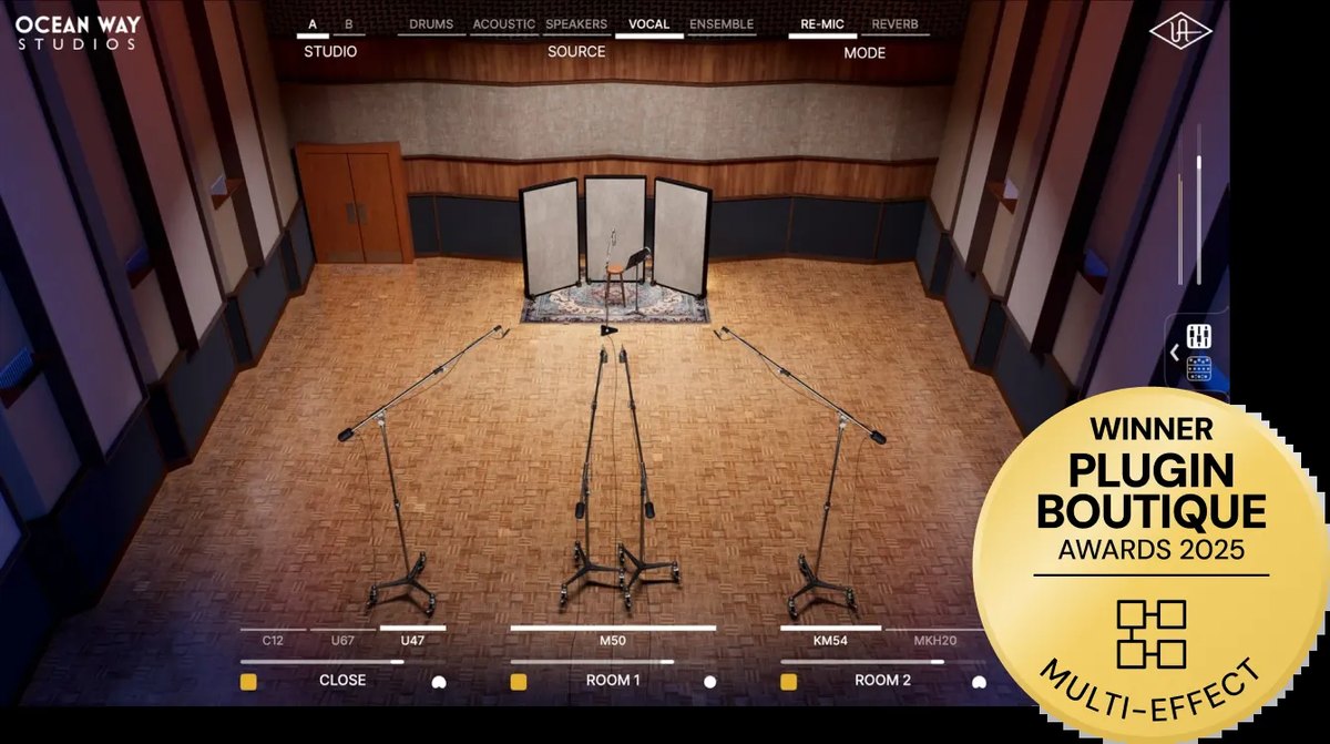 Ocean Way Studios Deluxeの画面。広い部屋にマイクが3本立ち、SOURCEはVOCALが選ばれている。右下にPlugin Boutique Awards 2025(Multi-Effect)のバッジ