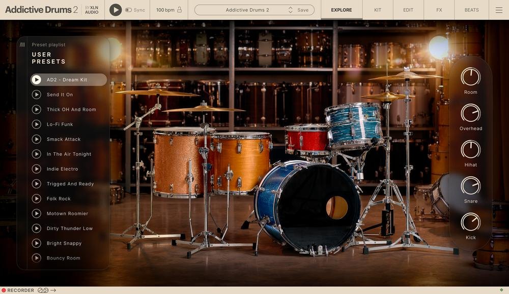 Addictive Drums 2のEXPLOREの画面。左にプリセットの一覧、中央にドラムセットの写真、右にRoom・Overhead・Hihat・Snare・Kickのつまみが並ぶ